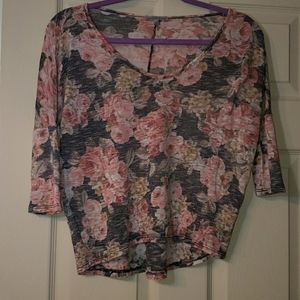 Floral lightweight ¾ sleeve sweater